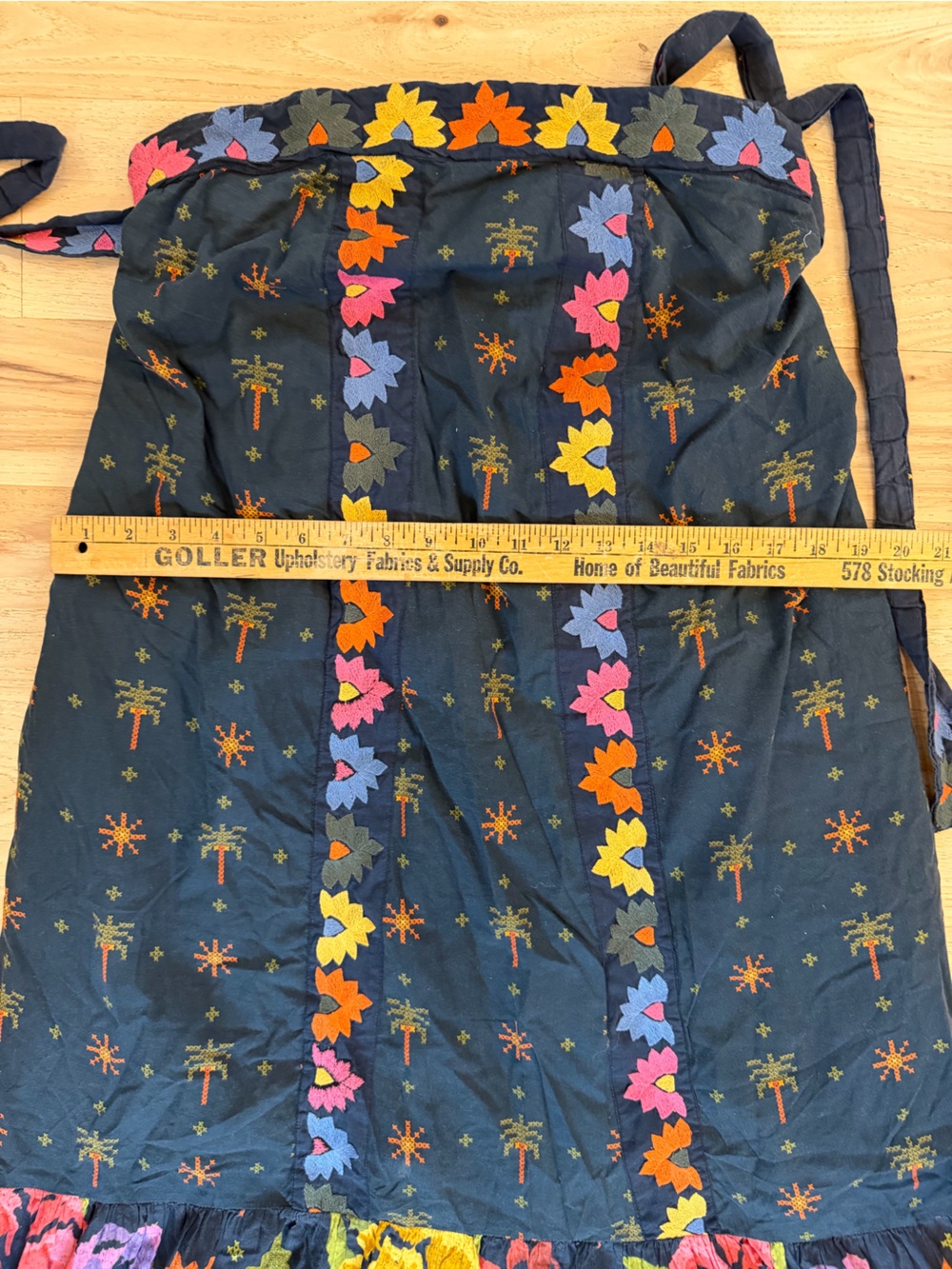 Farm Rio dress size large - Picture 4 of 6